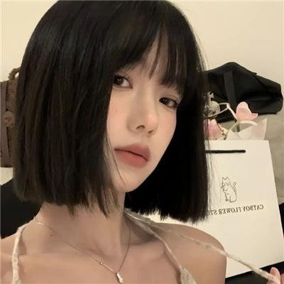 女孩的灵缇犬
